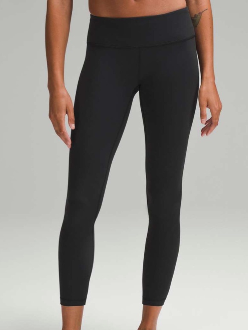 86. LULULEMON WUNDER TRAIN LOW RISE LEGGINGS 25”